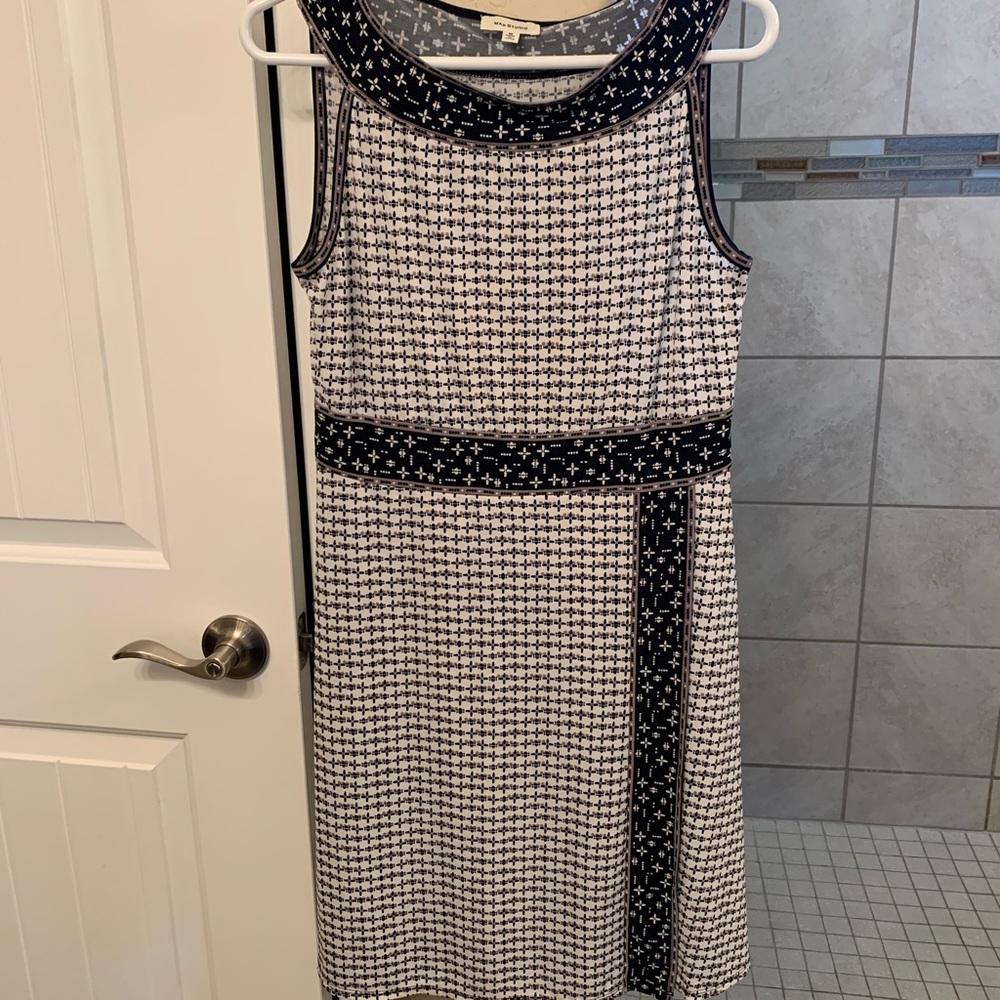 Max Studio Black and White Geometric Midi Dress